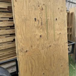 80”x48” Plywood Solid Pallet For Sale