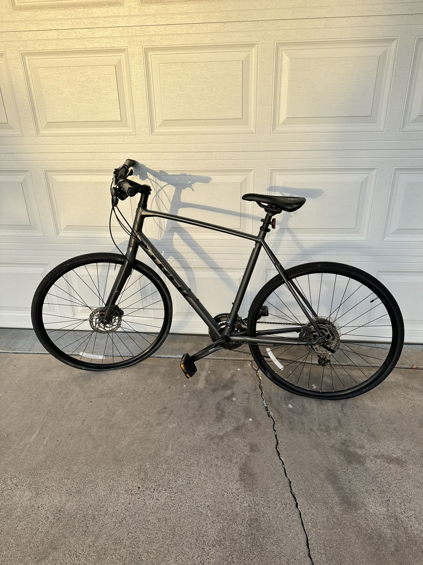 Trek FX3 Hybrid Bike XL