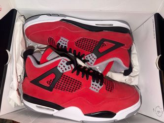 Jordan 4 toro
