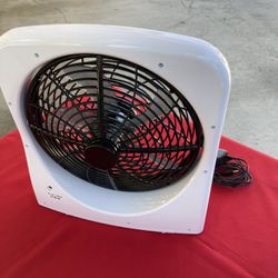 Portable Fan Dual Power - Battery Or Ac Plug In
