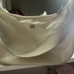 light Ivory Lululemon City Essential Shoulder Bag! 