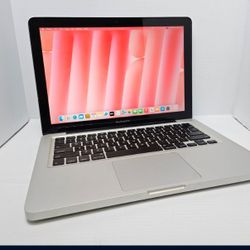 Apple Laptop 