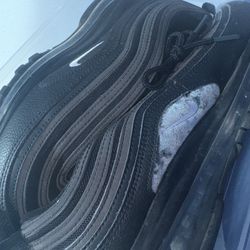 Tripple Black Air Max 97