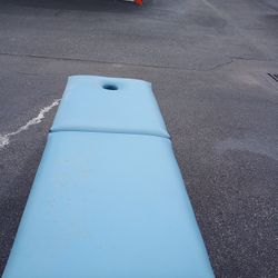 Massage Table 
