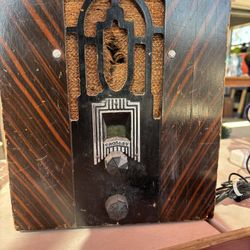  

Antique 1935 Crosley Radio



