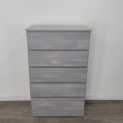 Chest Gray, Gavetero