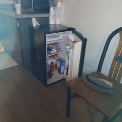 Mini Fridge 