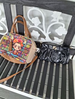 Bolsas buenas condisiones $20 cada una