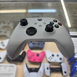 Wht Xbox Controller
