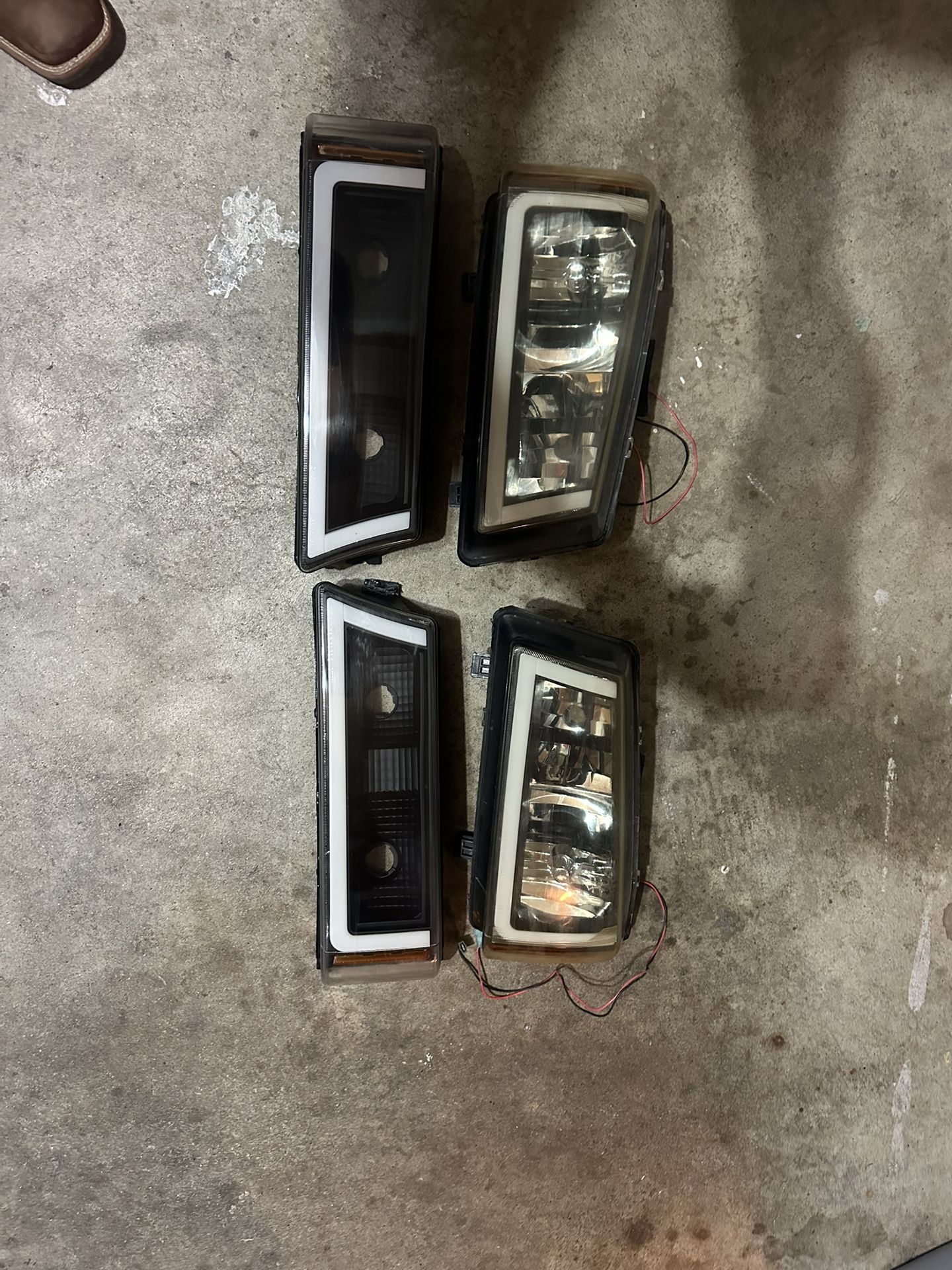 03-07 Classic Chevy Headlights