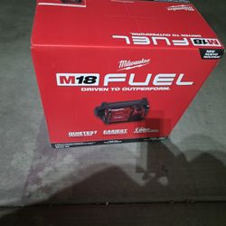 Milwaukee Air Compressor 2 Gallon