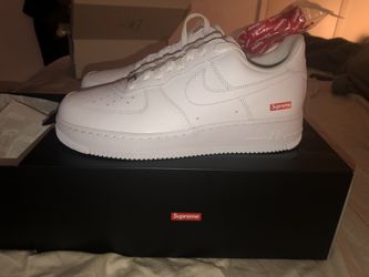 Supreme X Nike Air Force size 9 DS
