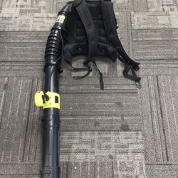 Ryobi Leaf Blower (w/2 Batteries + Charger)