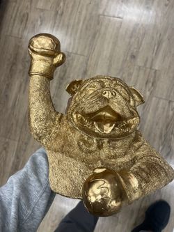 Boxer Dog statue