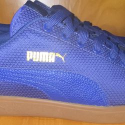 PUMA SHOES MEN’S SIZE:13(PREOWNED/USED ONLY TWICE/STILL IN NEW CONDITION)