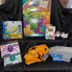 Animal Lovers Toy Gift Bundle: Dinosaurs/ HexBugs/ Animal Planet