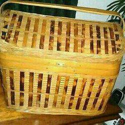 Wicker sewing/picnic basket!