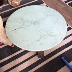 Mid-Century Modern Coffee Table.