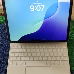 iPad Air 11in M2 512gb Wi-Fi Model/ Apple Magic Keyboard Case $650