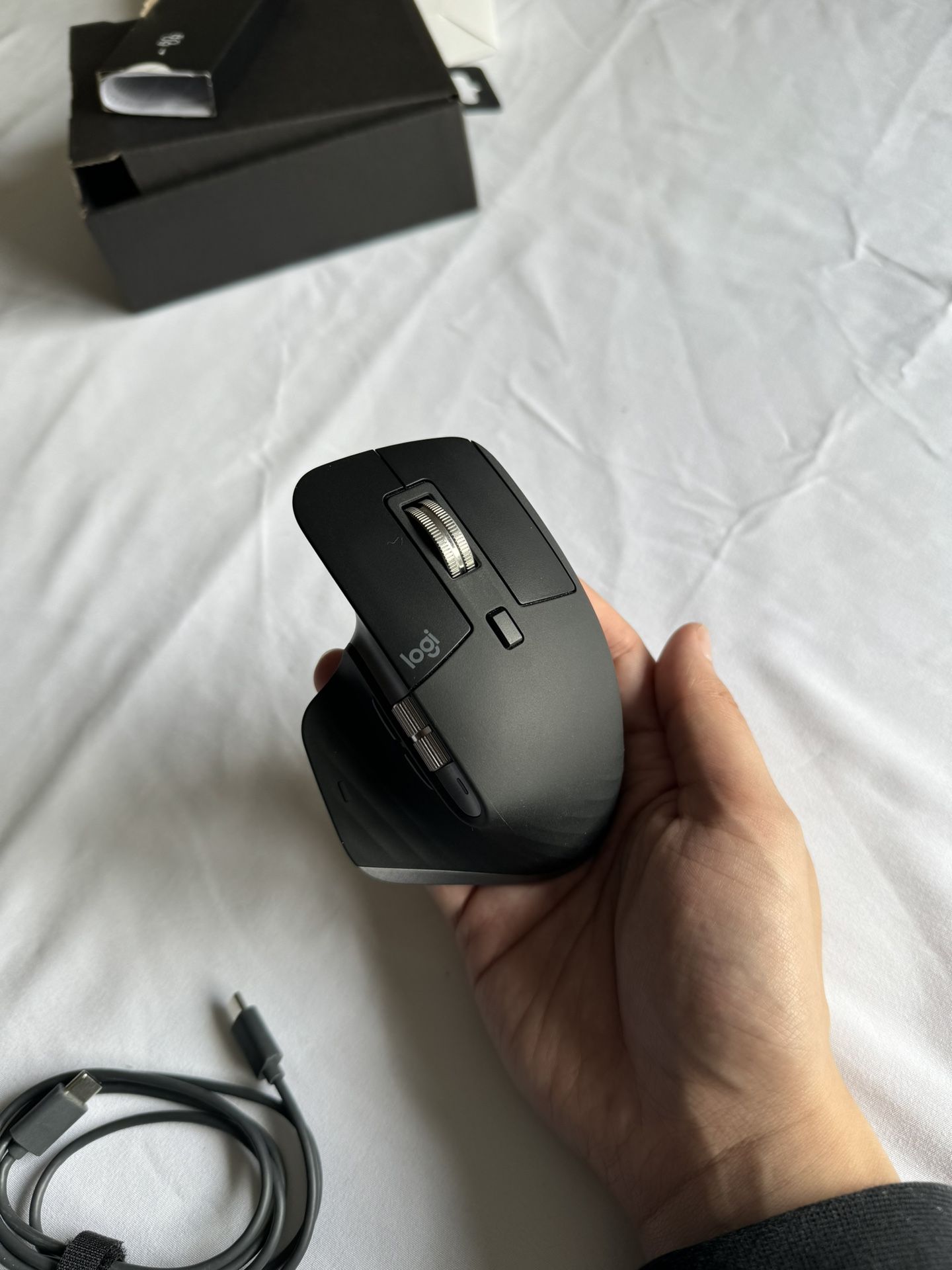 MX Master Wireless Mouse