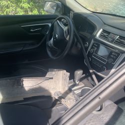 Nissan Altima 2018  Para Partes