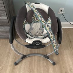 Kids Graco Swing 