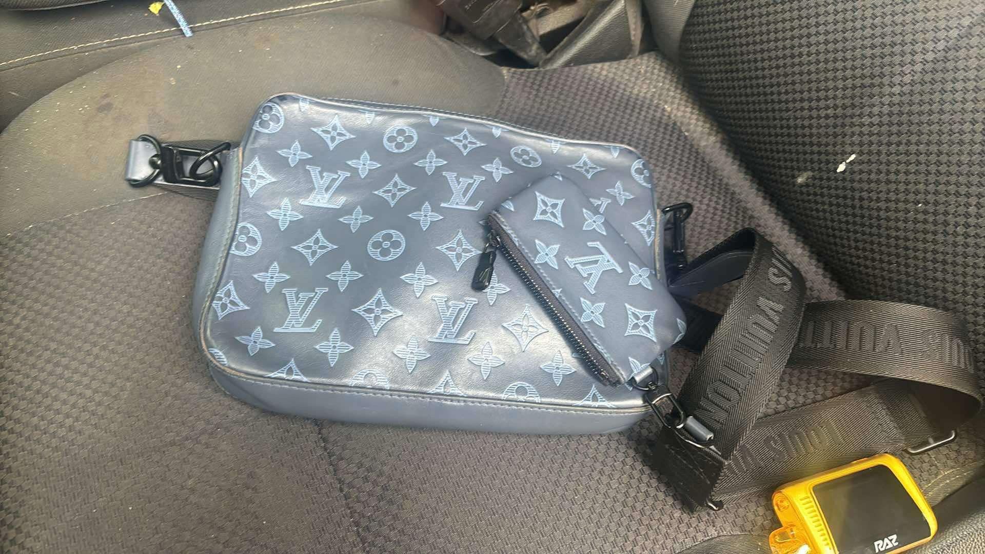 Lv Messenger Bag