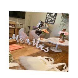 Complete Your Special Day with Beautiful Wedding Accessories role evening