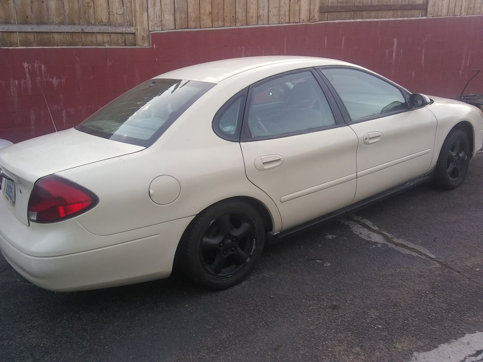 2002 Ford Taurus