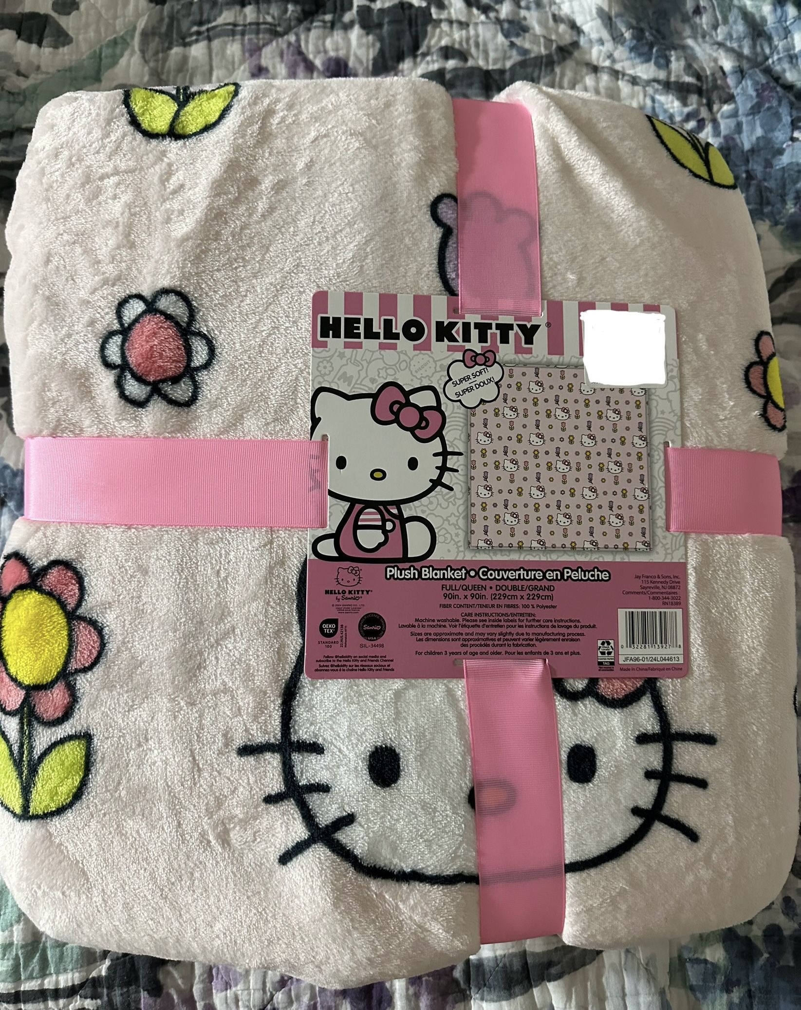 Hello Kitty Cute Blanket 🌸🌼