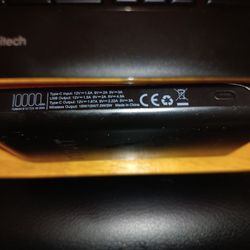 Portable Charger Wireless Charging Usb-c Battery Pack 10,000 mAh