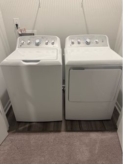 Washer/Dryer Brand New Never Used
