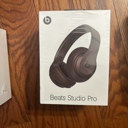 Brown Beats Studio Pro 