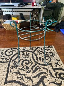 Plant stand
