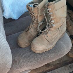 Military Boots 9.5R