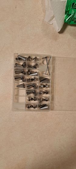 38 Piece Stainless Steel Piping Tip Set with Storage Case