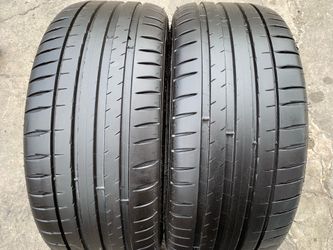 Two 215-40-18 Michelin Pilot Sport 4 Total Performance
