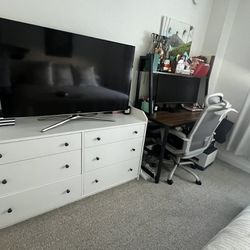 White Furniture/ 2 Years Old/ Pick Up From Miami Beach 