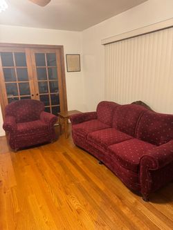 Couch set
