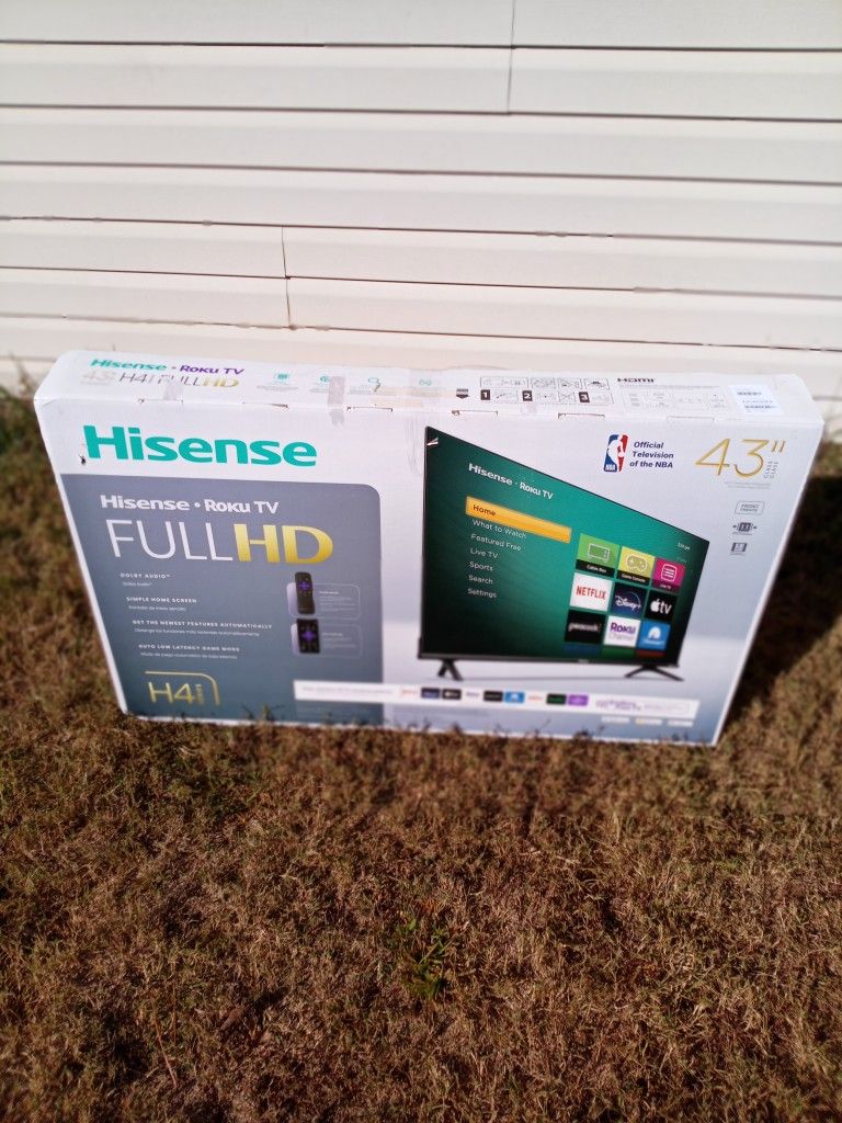 -FIRM PRICE NON-NEGOTIABLE- 43 In. Hisense Roku Smart TV W/Remote