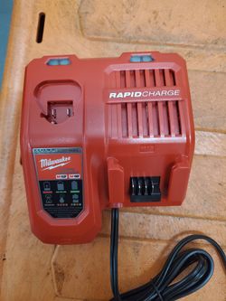 Milwaukee Rapid Charger 