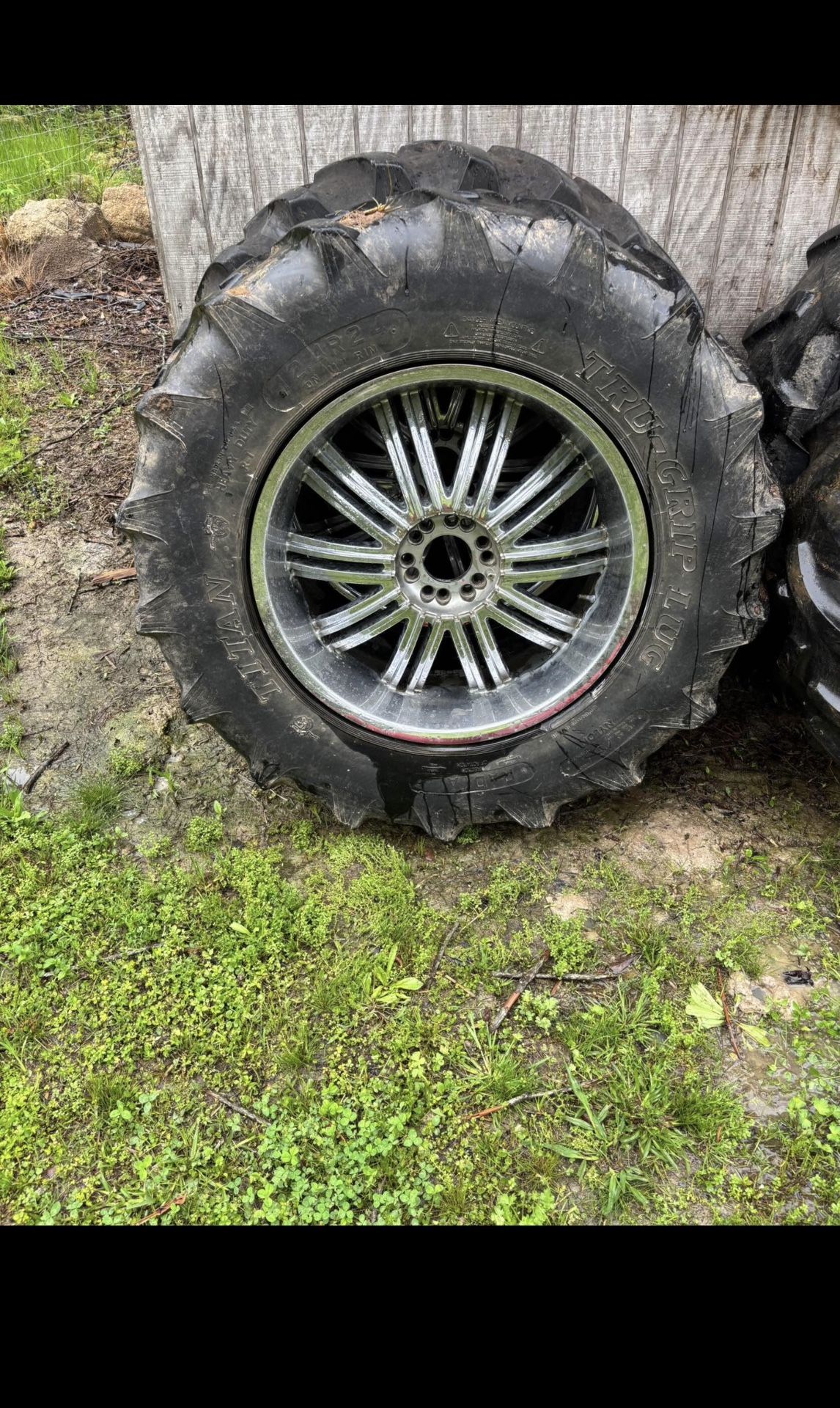 48s on 24 Chevrolet/Ford Universal. Have 2 Inch Spacers for them.