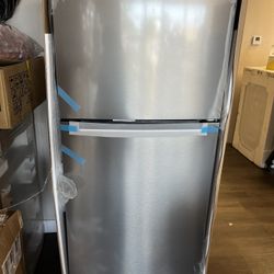 New Refrigerator 17.0 Cubic 