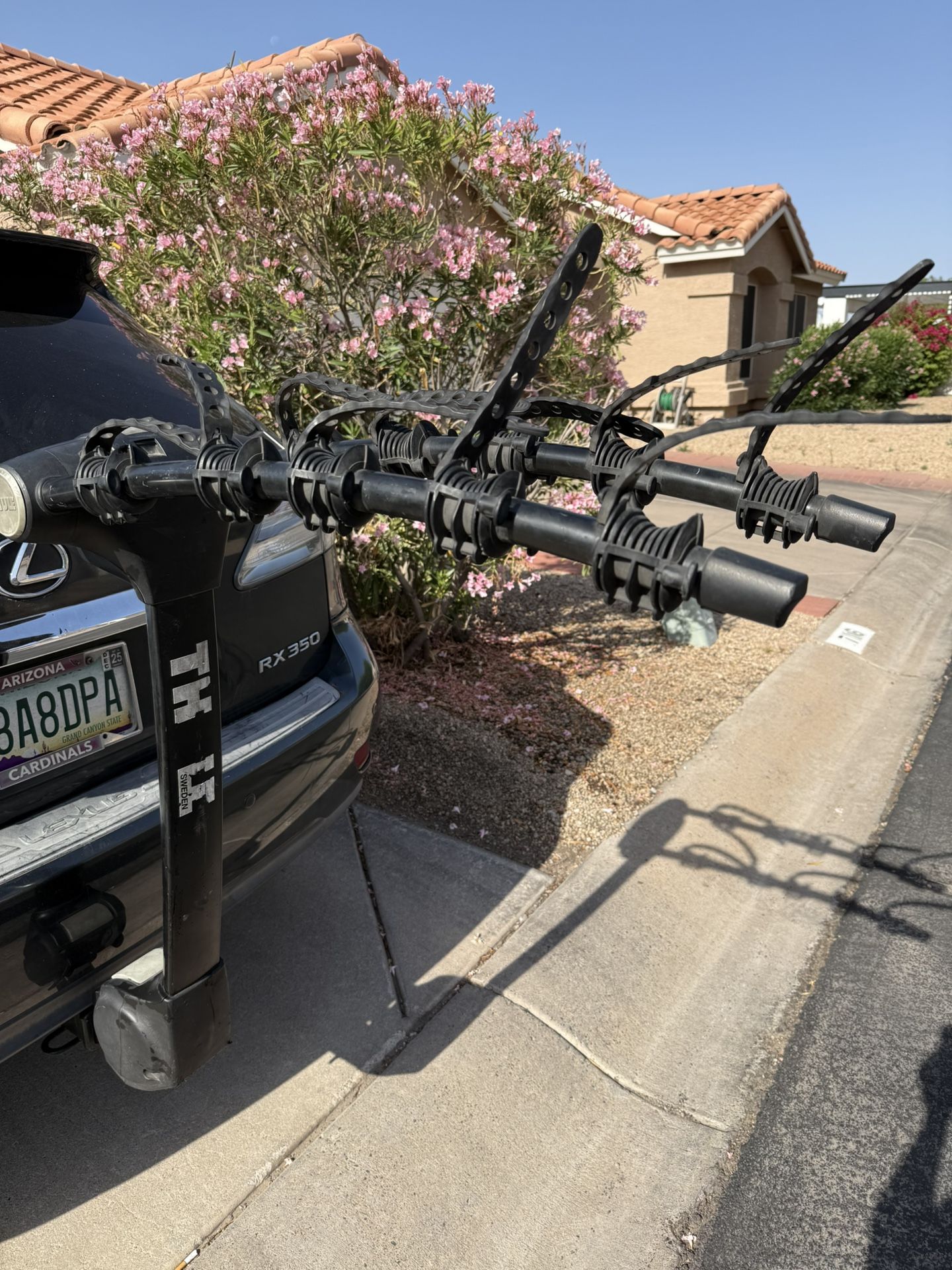 Thule Foldable 4 Bike 2” Hitch Rack