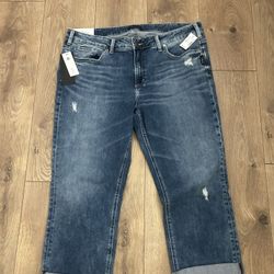 NWT silver jeans co. Capri mid rise curvy jeans size 18w and Size 20 $25 Each 