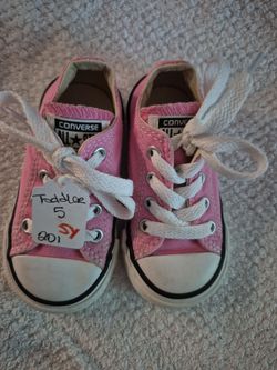 Converse All Star Toddler Sneakers Size 5 67th ave and Peoria