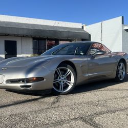 2000 Chevy Corvette With Removable Hard Top
