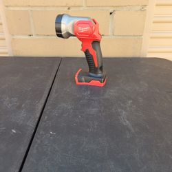 Milwaukee 20v Flashlight New 
