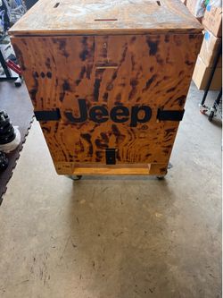 Jeep wooden box crate with casters