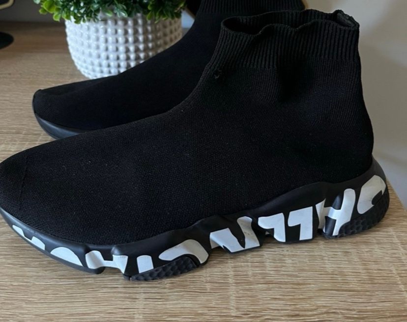 Balenciaga Speed Graffiti